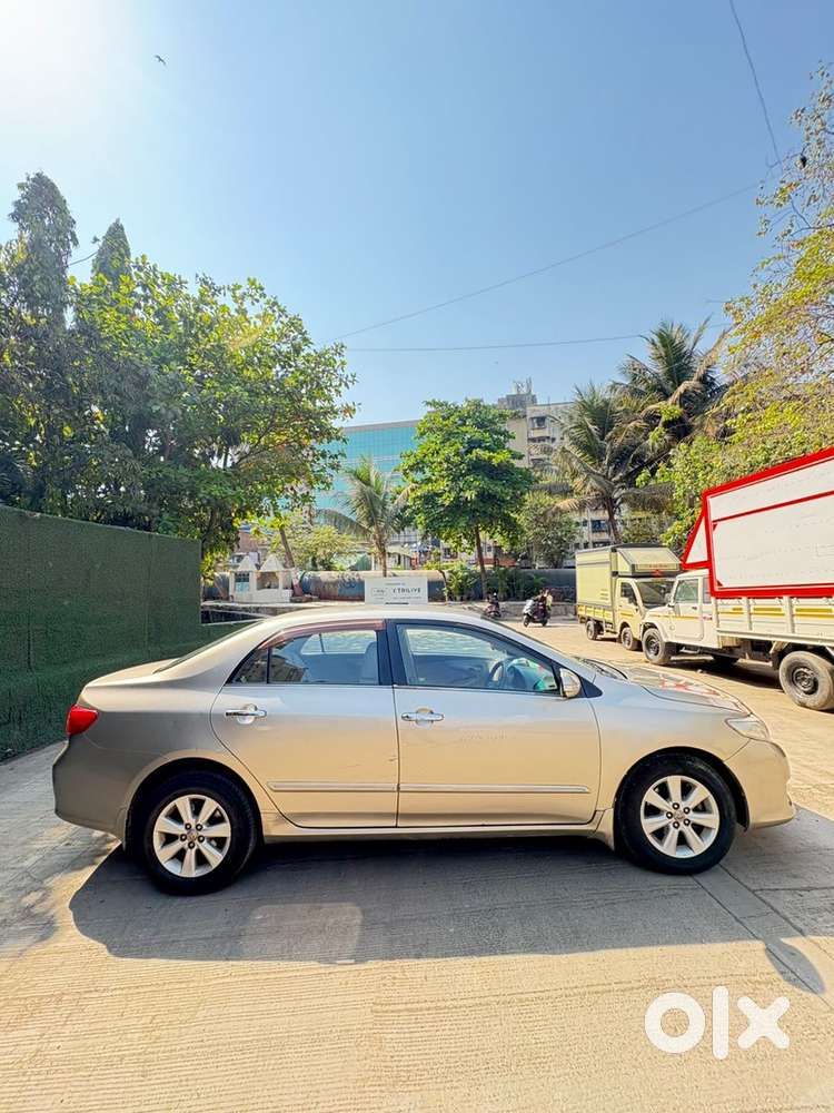 Toyota Corolla Altis 2010/2031