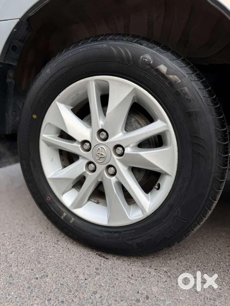 Toyota Innova Crysta 2.8 Gx At 8s, 2020, Diesel