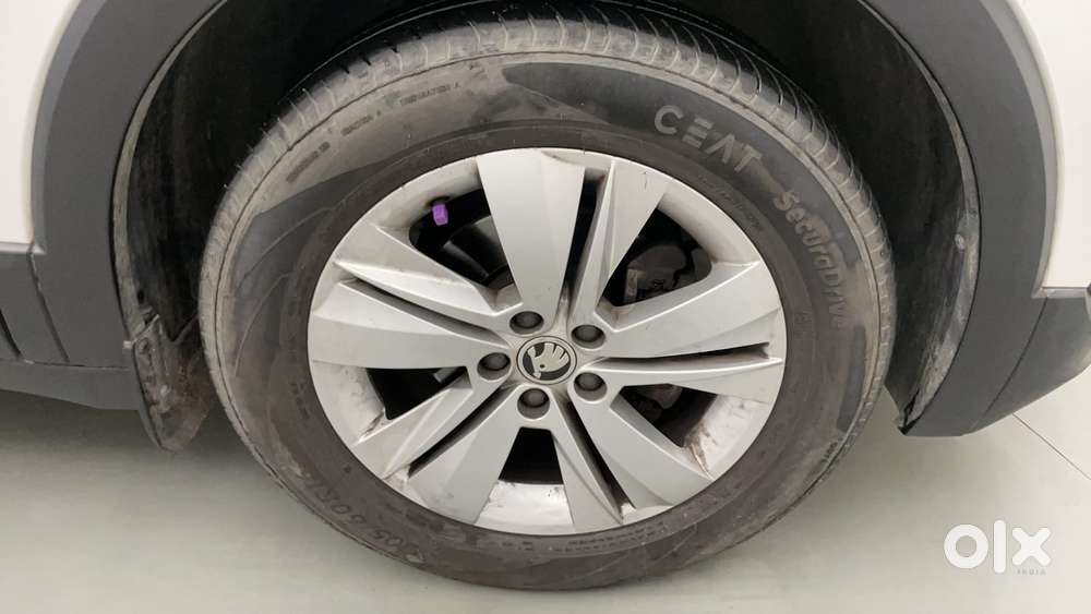 Skoda Kushaq 1.0 Tsi Ambition, 2022, Petrol