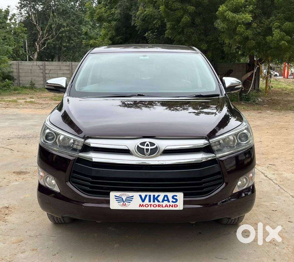 Toyota Innova Crysta 2.8 Zx At 7 Seater, 2016, Diesel