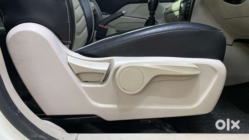 Mahindra Xuv300 W8 Option, 2020, Petrol