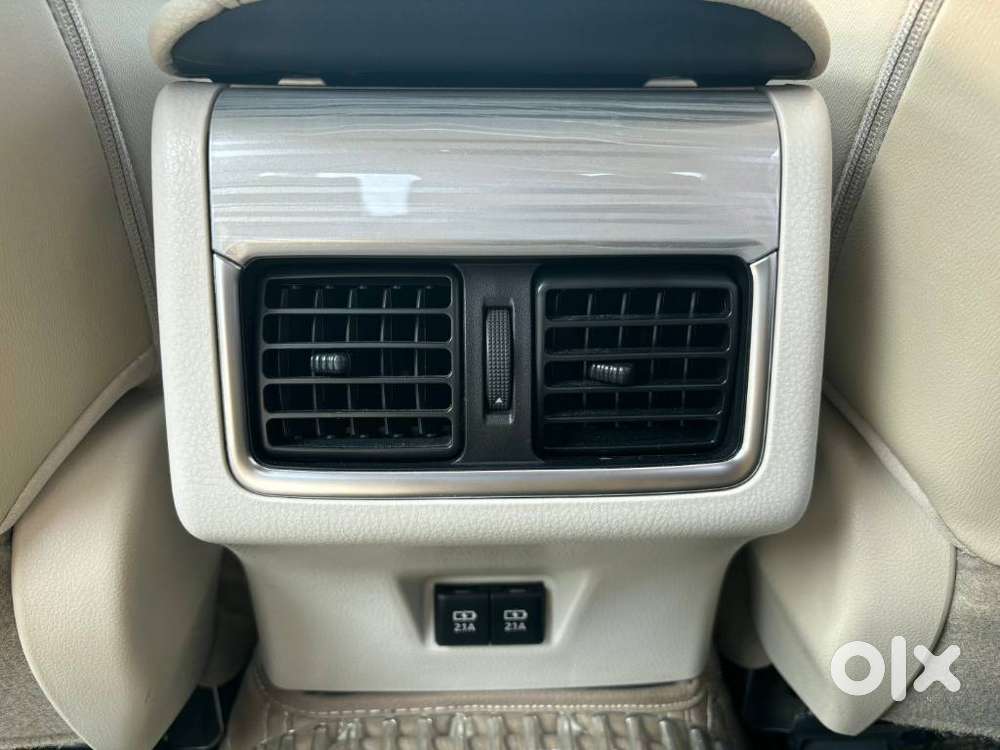 Toyota Camry, 2020, Petrol