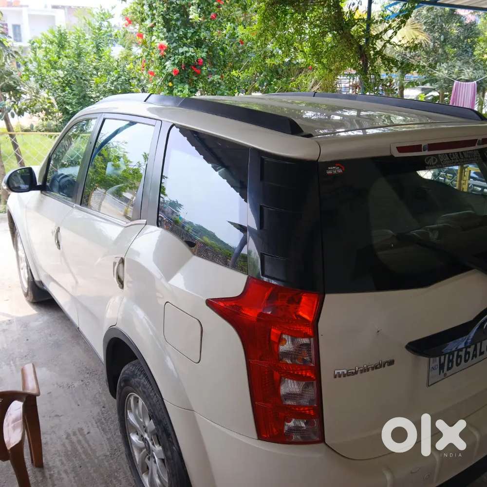 Mahindra Xuv500 2016 Diesel 93066 Km Driven