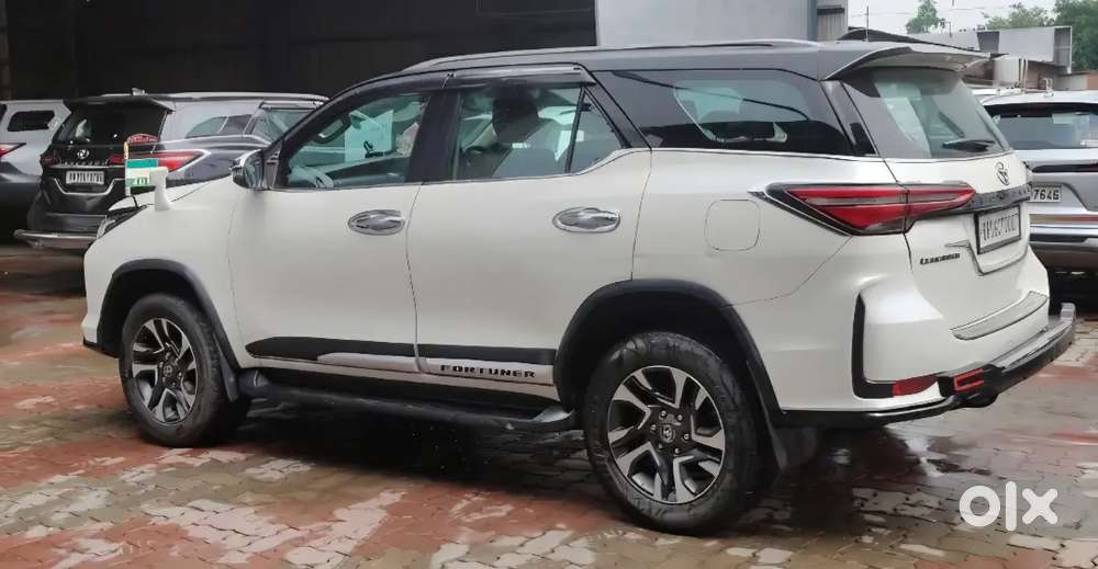 Toyota Fortuner Legender 2021
