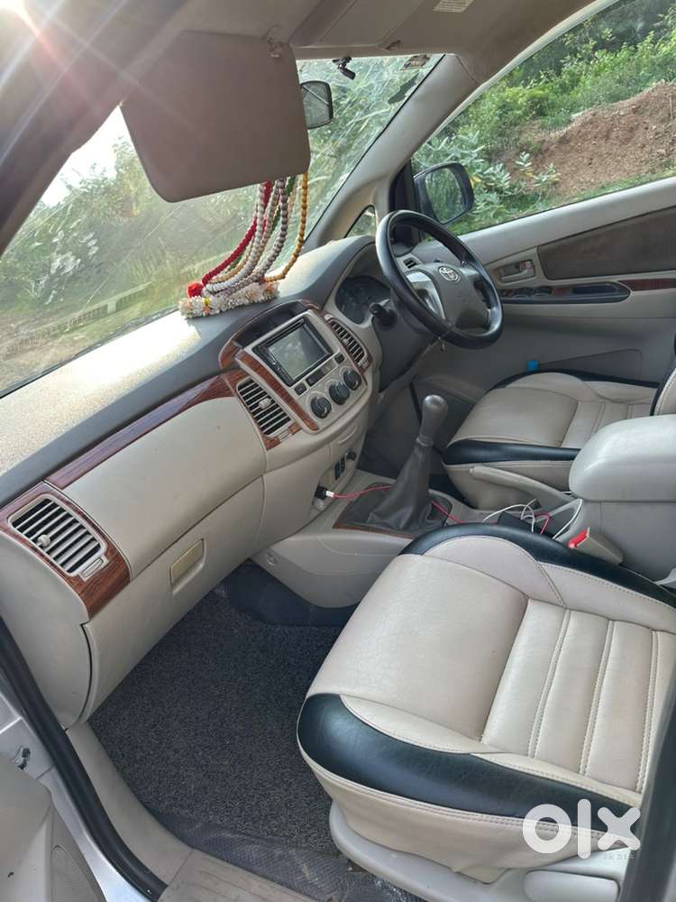 Toyota Innova Diesel 2014