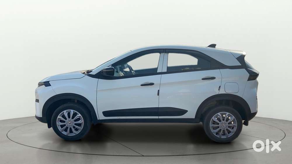 Tata Nexon Smart Plus S 1.2 Revotron Petrol 5 Mt, 2024, Petrol
