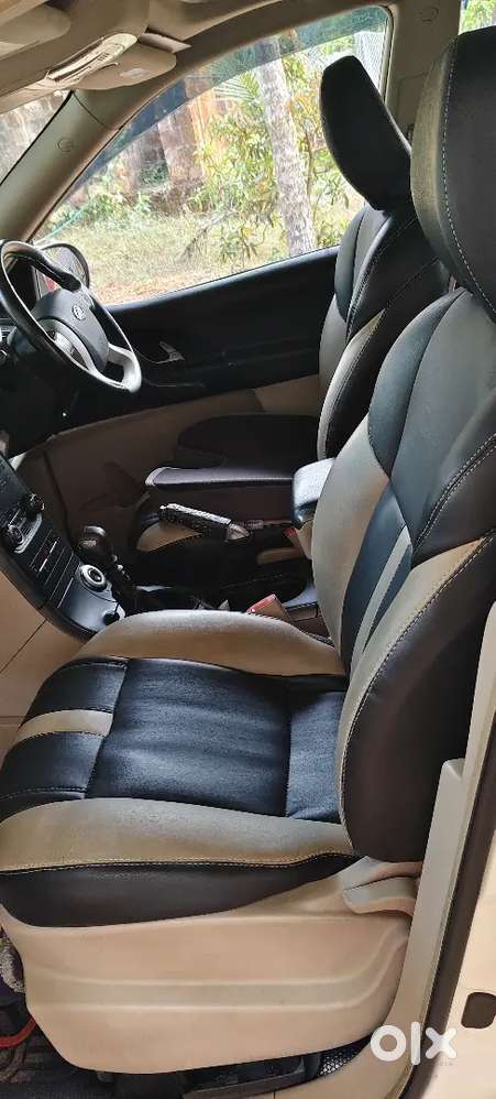 Xuv500w10, Sunroofmodel.two Keys,
