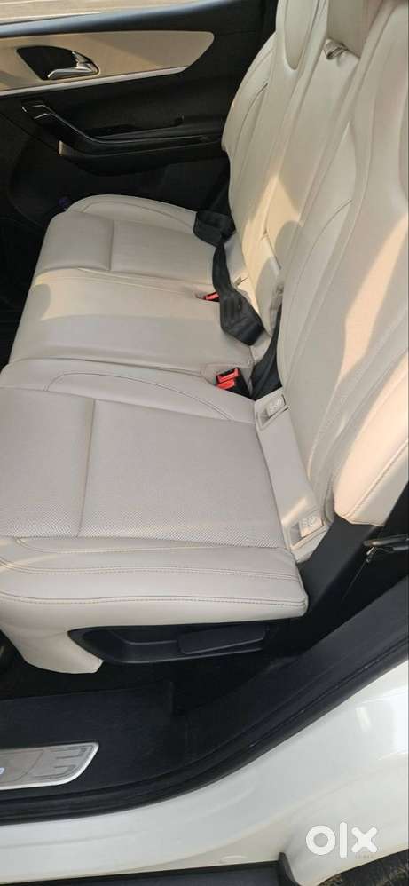 Mahindra Xuv700 Ax7 L Petrol Automatic