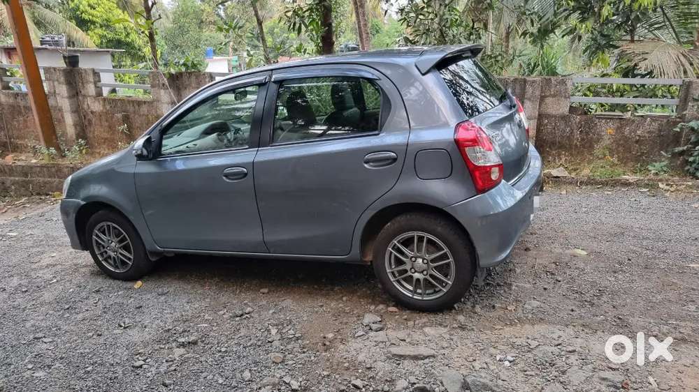 Toyota Etios Liva 2017 Petrol Well Maintained