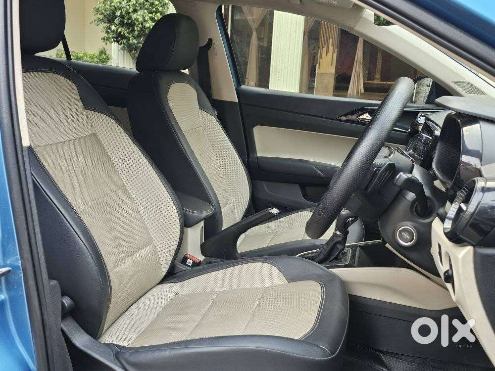 Skoda Slavia 1.0 Tsi Style At, 2023, Petrol