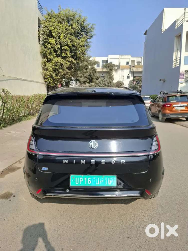 Mg Windsor Ev Essence Top Model