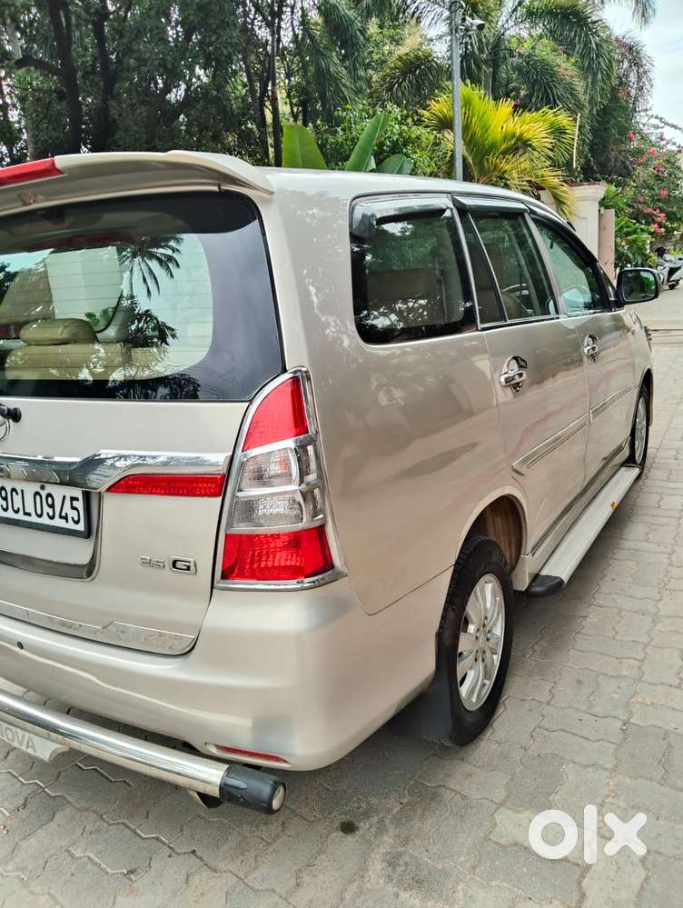 Toyota Innova 2.5 G (diesel) 8 Seater, 2012, Diesel