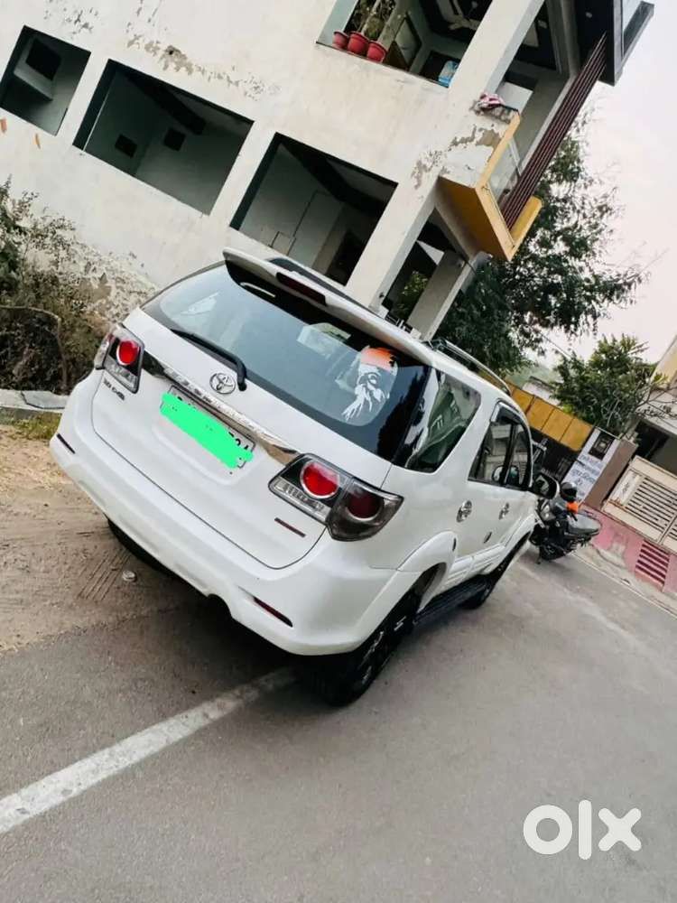Toyota Fortuner Diesel 2015