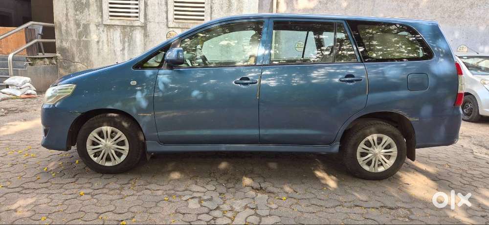 Single Owner Excellent Condition Innova 8 Seater