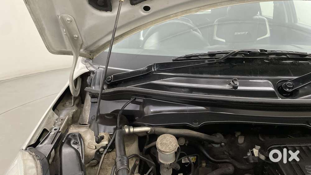 Maruti Suzuki Swift Vvt Vxi, 2016, Petrol