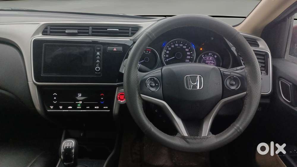 Honda City I-vtec V, 2018, Petrol