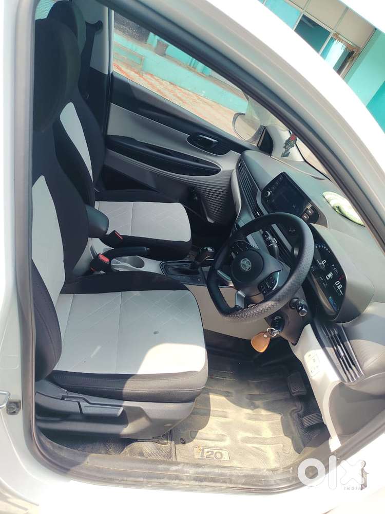 Hyundai I20 Sportz 1.2 Ivt, 2024, Petrol