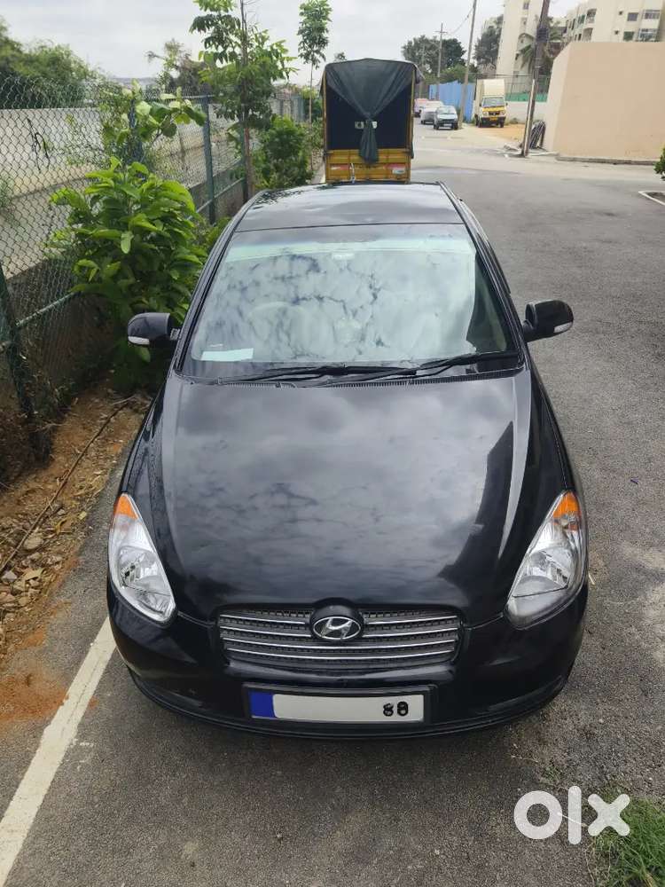 Hyundai Verna Sx 1.5 Crdi Diesel  Fc Till 2030  Alloy Wheels  We