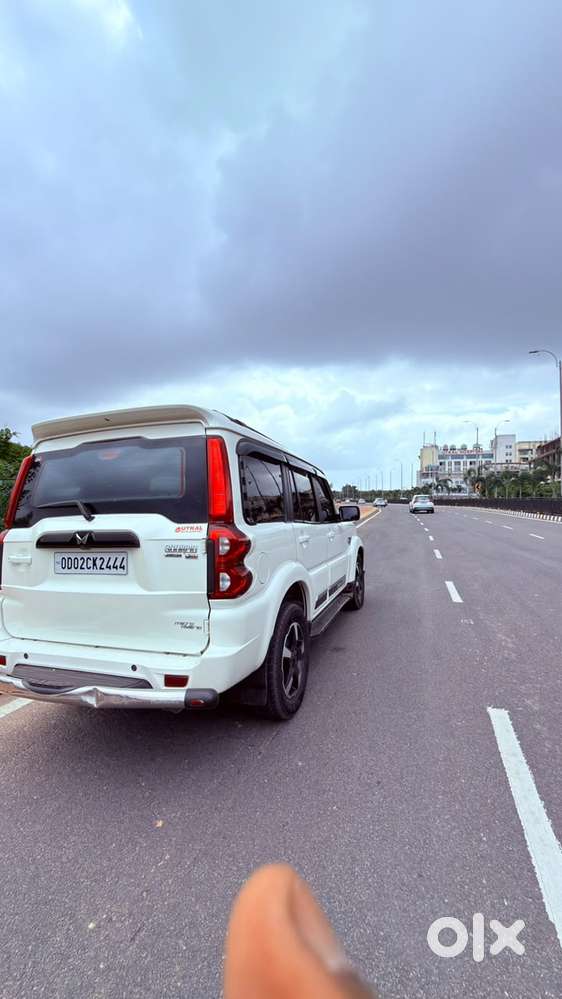 Mahindra Scorpio Classic 2.2 S 11 Mt 7 Cc, 2023, Diesel