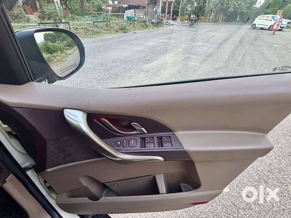 Mahindra Xuv500 W6 2wd, 2014, Diesel