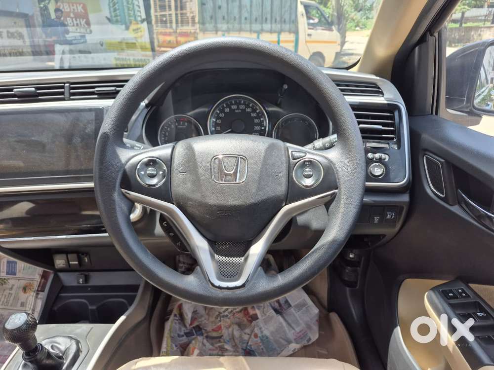 Honda City I-vtec V, 2017, Petrol