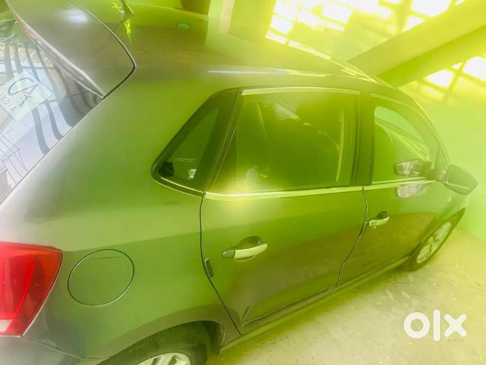 Volkswagen Polo Dec  2012