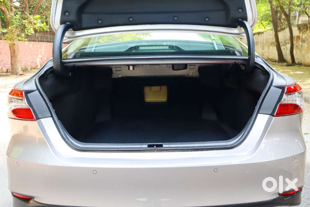 Toyota Camry Hybrid, 2024, Petrol