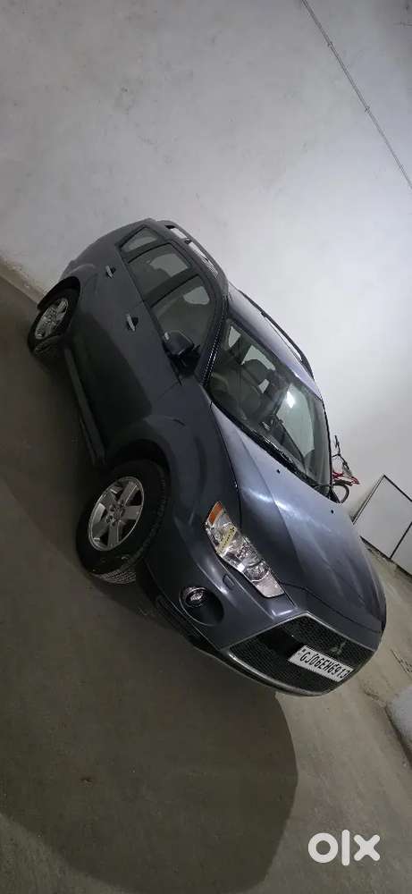 Mitsubishi Outlander 2011