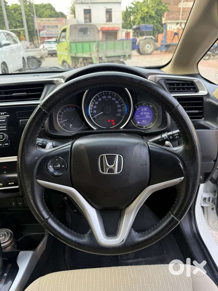 Honda Jazz V Automatic, 2017, Petrol