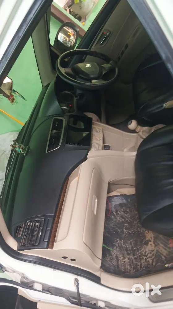 Maruti Suzuki Dzire 2015