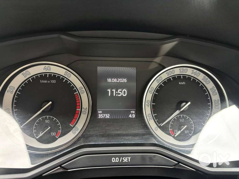Skoda Superb Lk 1.8 Tsi At, 2017, Petrol