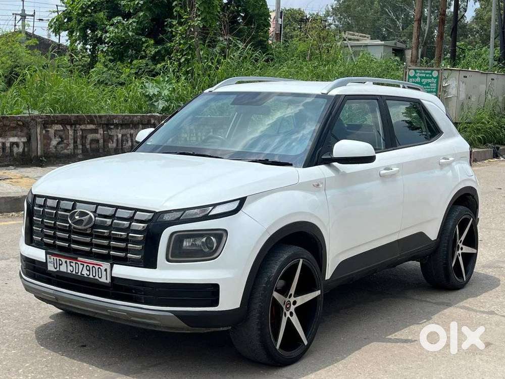 Hyundai Venue S 1.2 Petrol, 2023