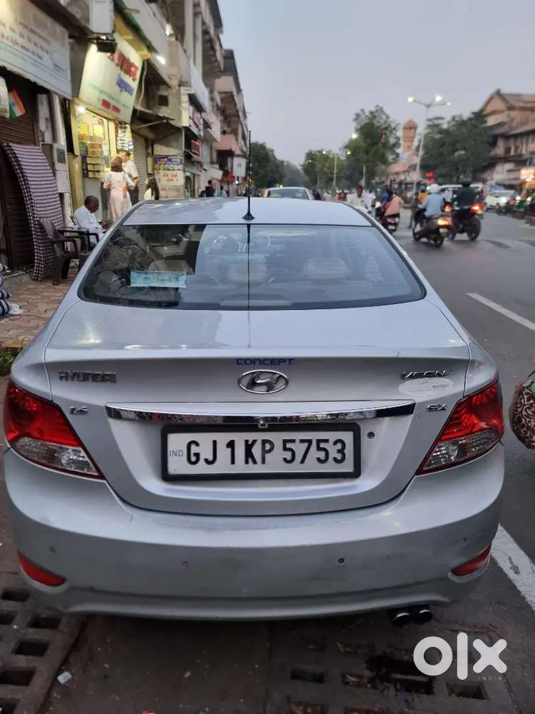 Hyundai Verna Crdi 2012