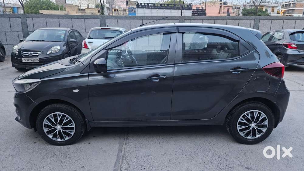 Tata Tiago 1.2 Revotron Xm Cng, 2023, Cng & Hybrids