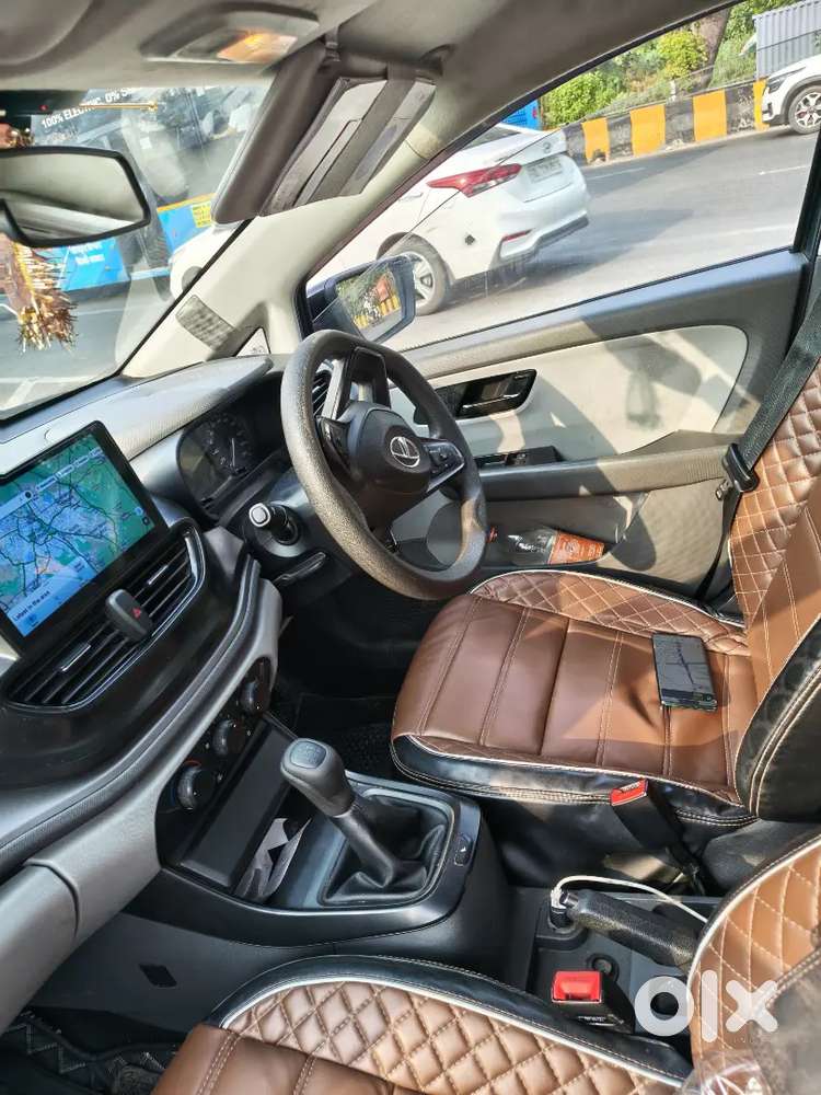 Tata Altroz Xe Petrol 2021