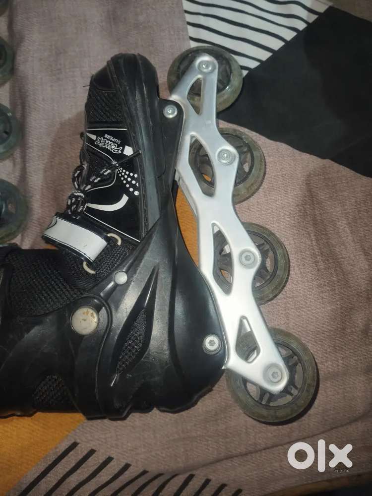 Skate shoes
