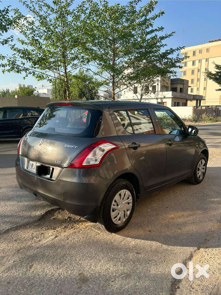 Maruti Suzuki Swift Ldi Optional, 2015, Diesel