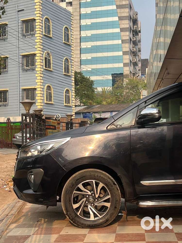 Toyota Innova Crysta 2021 Diesel 45000 Km Driven