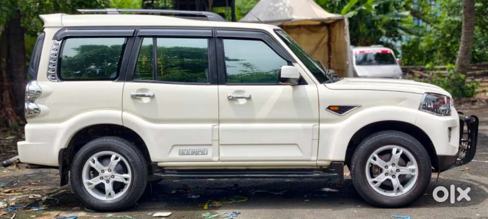 Mahindra Scorpio S10, 2016, Diesel