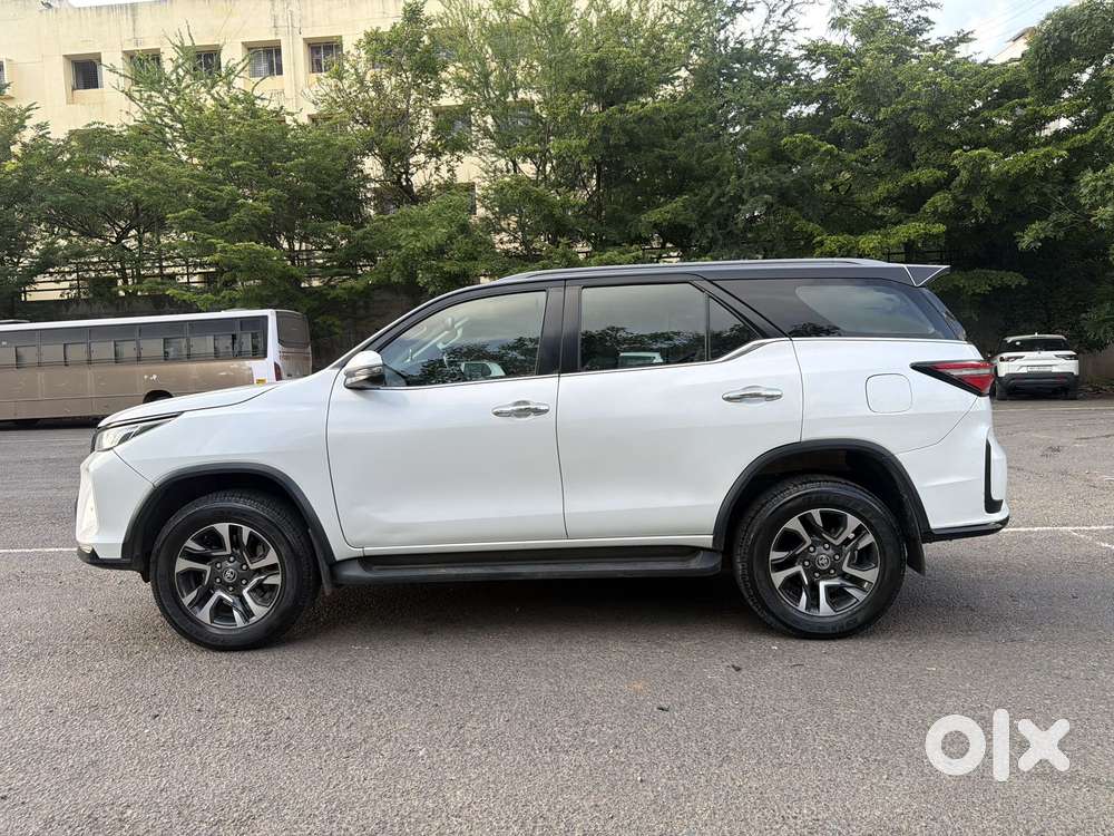 Toyota Fortuner Legender 4x2 At 2.8, 2023, Diesel
