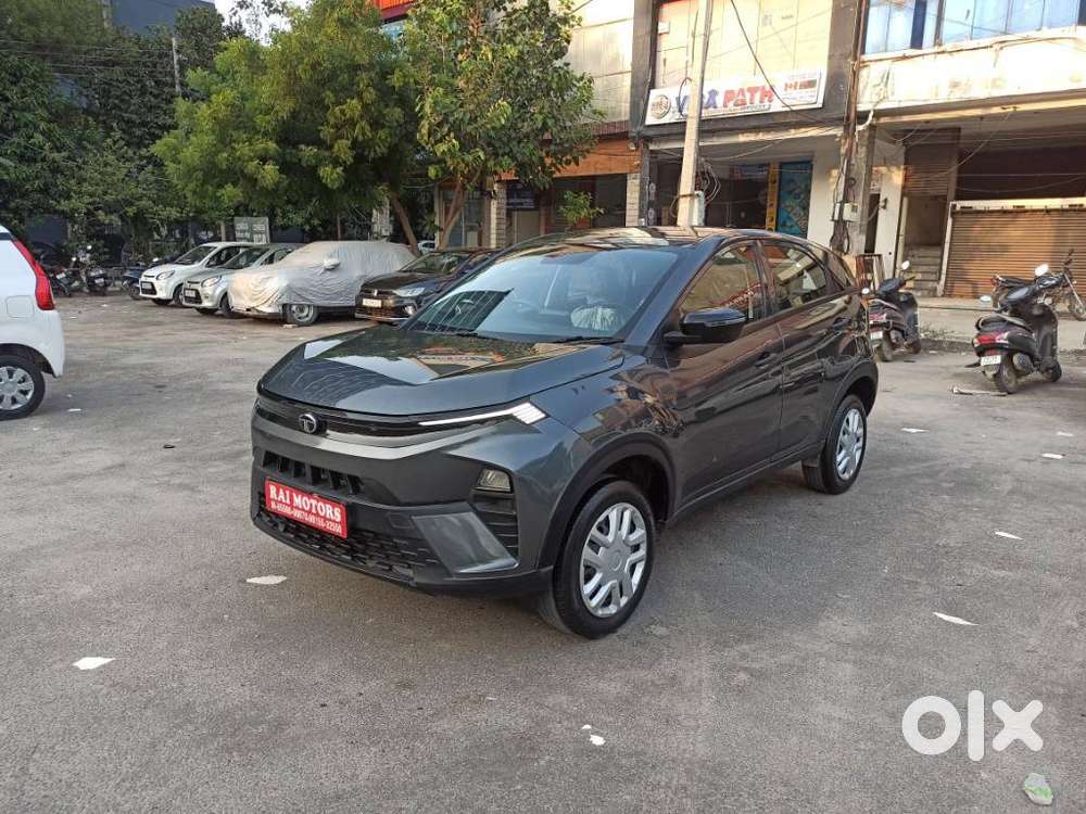 Tata Nexon Smart Plus1.2 Revotron Petrol 5 Mt, 2024, Petrol