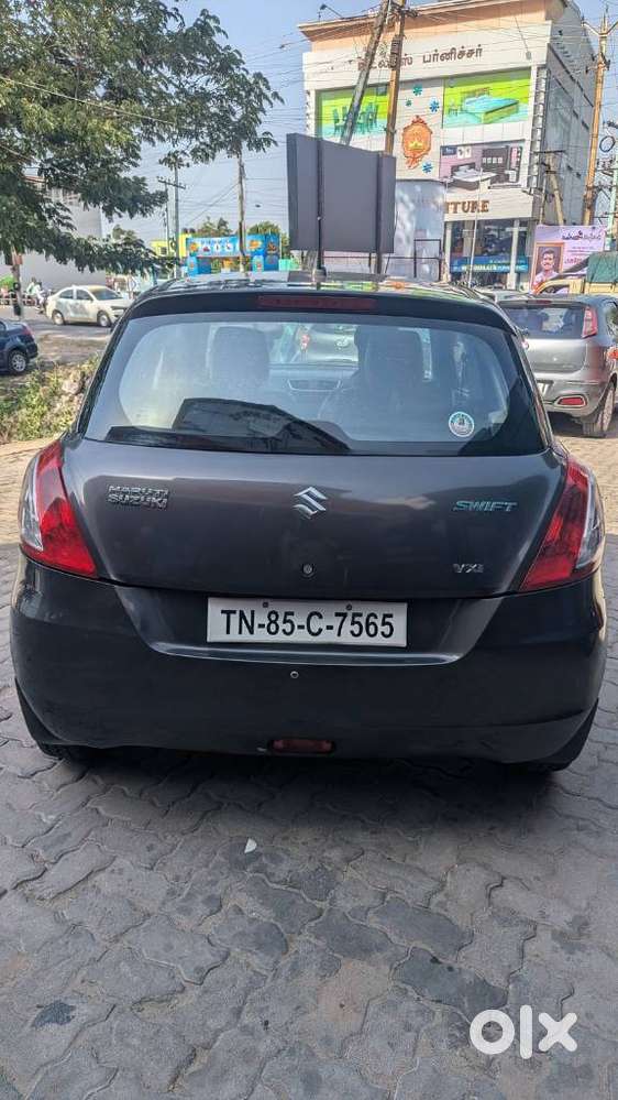 Maruti Suzuki Swift Vxi Optional, 2016, Petrol
