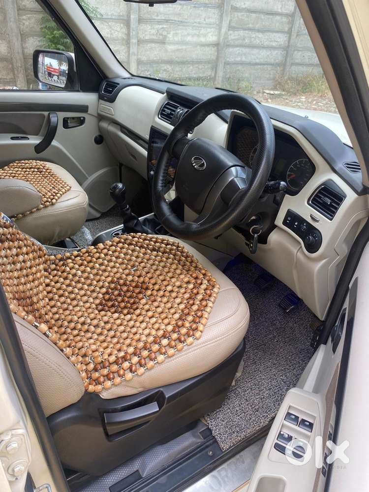 Mahindra Scorpio S8, 2015, Diesel