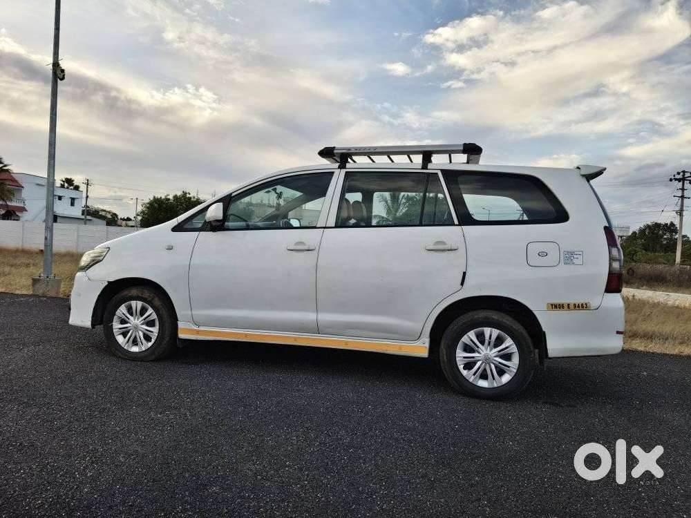 Toyota Innova 2.5 G (diesel) 8 Seater, 2012, Diesel