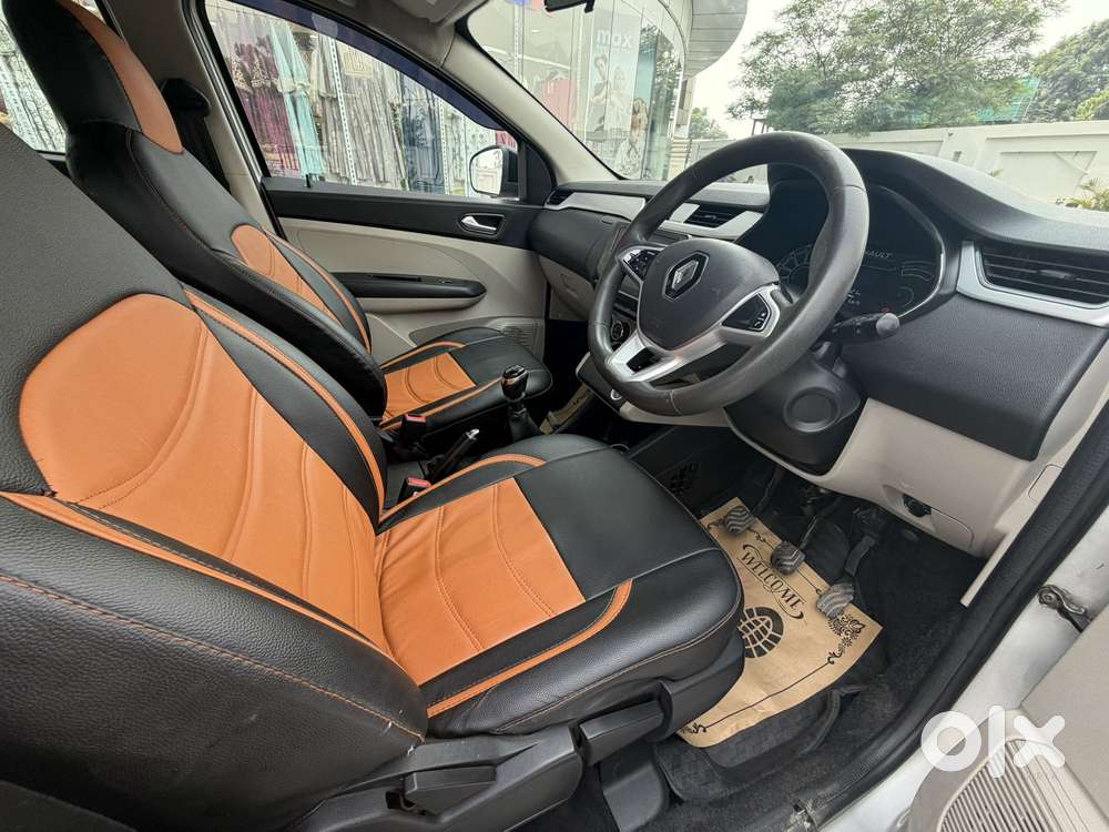 Renault Triber Rxz, 2022, Petrol