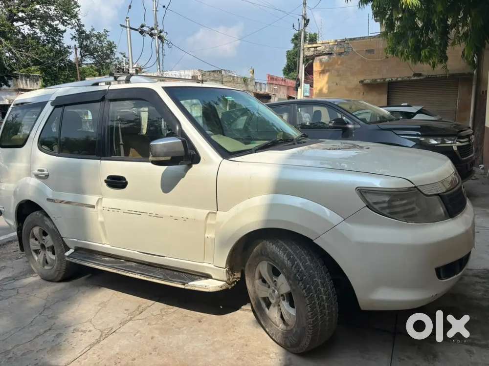 Tata Safari Storme 2014