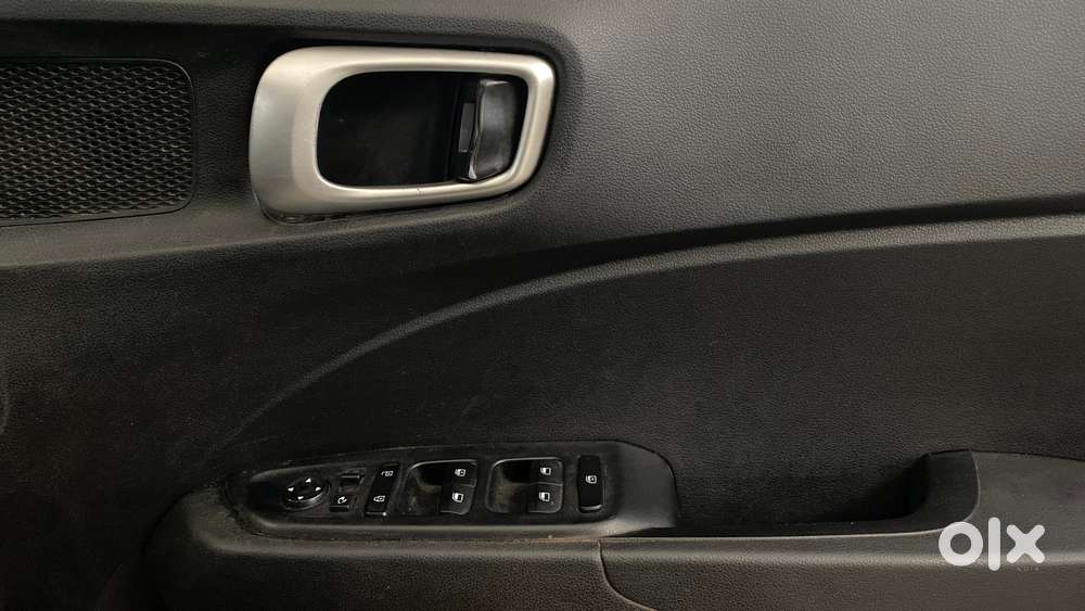 Hyundai Venue 1.2 S Plus, 2021, Petrol