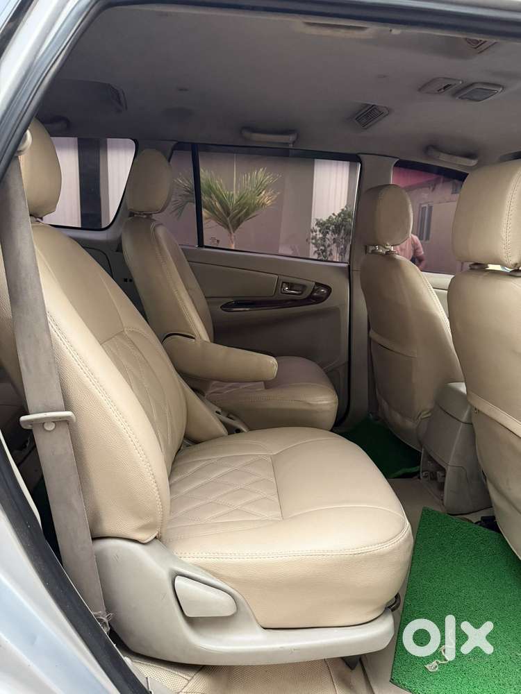 Toyota Innova 2.5 V 7 Str, 2012, Diesel