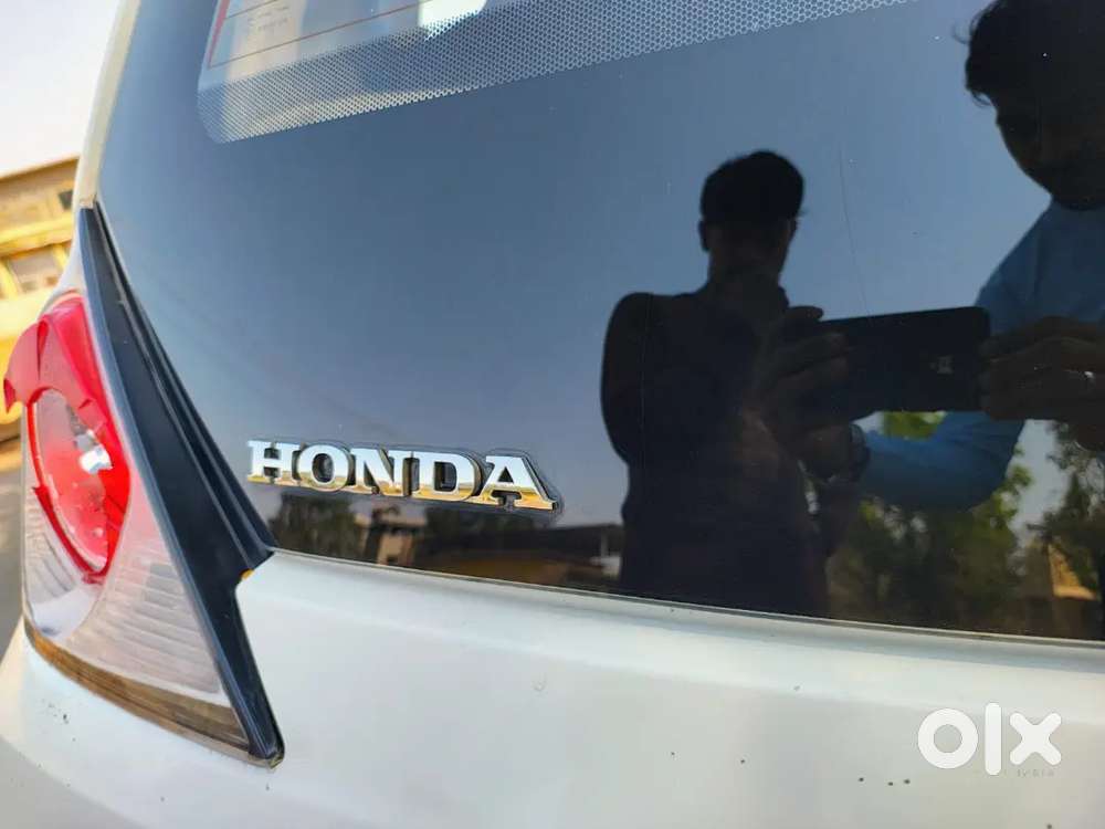 Honda Brio Urgently Sell