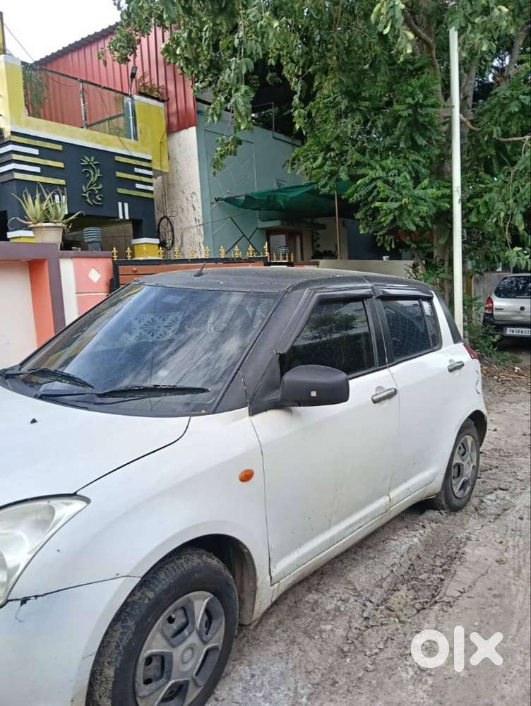 Maruti Suzuki Swift 2011 Petrol
